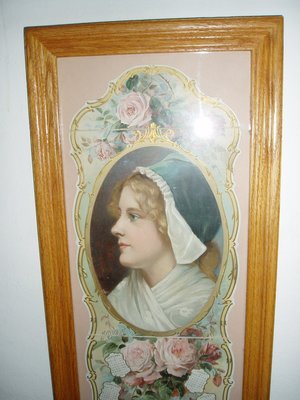 1901 Trifold DieCut Calendar in Oak Frame, Puritan Woman & Roses
