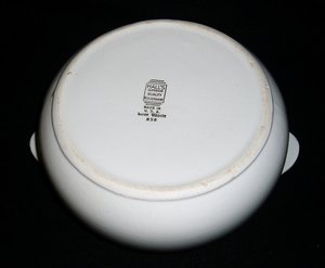 Hall Rose White 2 Casseroles with Lid