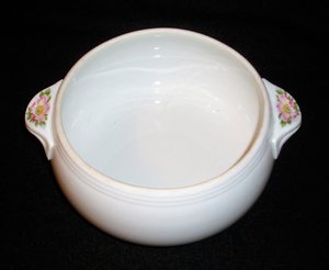 Hall Rose White 2 Casseroles with Lid