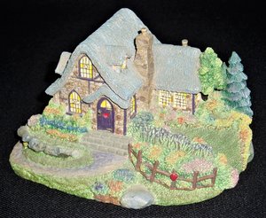Sweetheart Havencrest Cottage Figurine, Thomas Kinkade, Hawthorn Architectural Register 1995