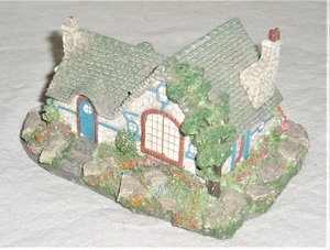 Seaside Cottage Figurine, Thomas Kinkade, Hawthorn Architectural Register 1994
