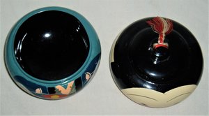 Kokeshi Doll Stacking Trinket Dish Lacquerware Bowl 2pc