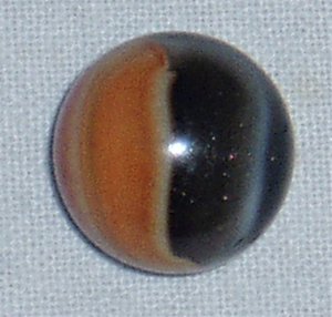 Vintage Peltier Marble, Orange Rebel .563"