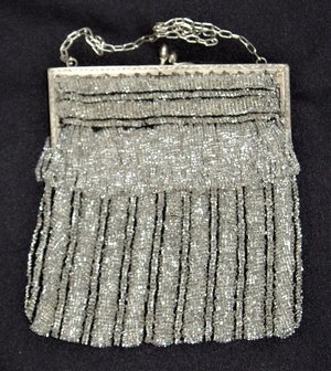Microbead Purse with Geometric Design