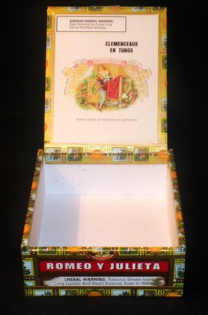 Vintage Cigar Box, Romeo y Julieta, 10 Clemenceus en Tubos