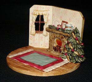 Ganz Little Cheesers Parlor Room Christmas Base 05326