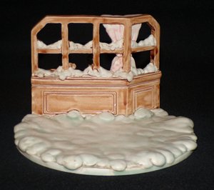Ganz Little Cheesers Snowy Window Base 05327