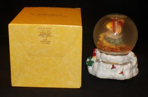 Ganz Little Cheesers Waterglobe White Christmas #05366