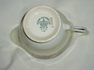 Crown Pottery CRP4, Creamer, Mint