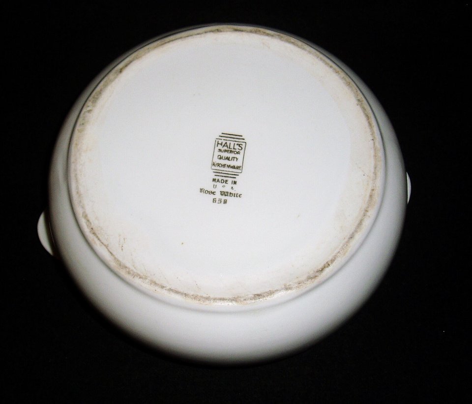 Hall Rose White 2 Casseroles with Lid
