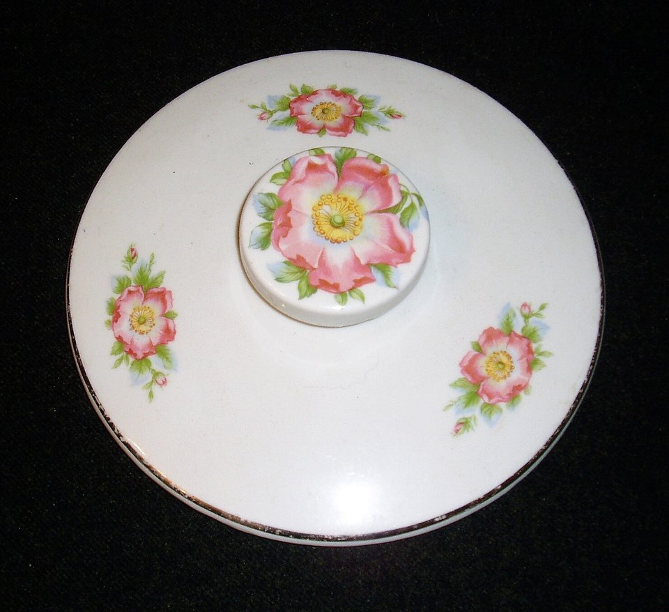 Hall Rose White 2 Casseroles with Lid