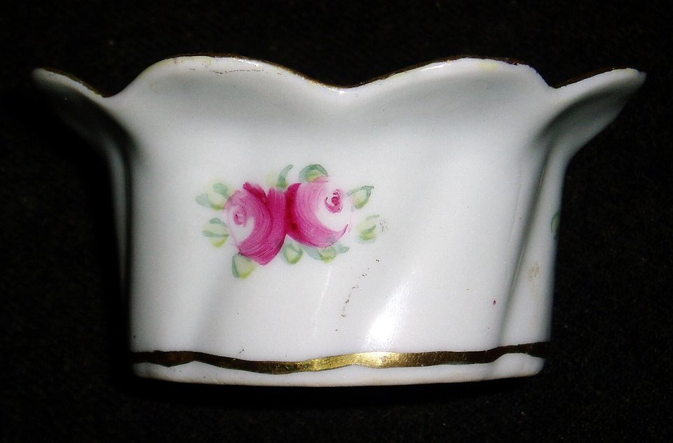 Ceramic Nut Cup, Gilded, Hand Painted