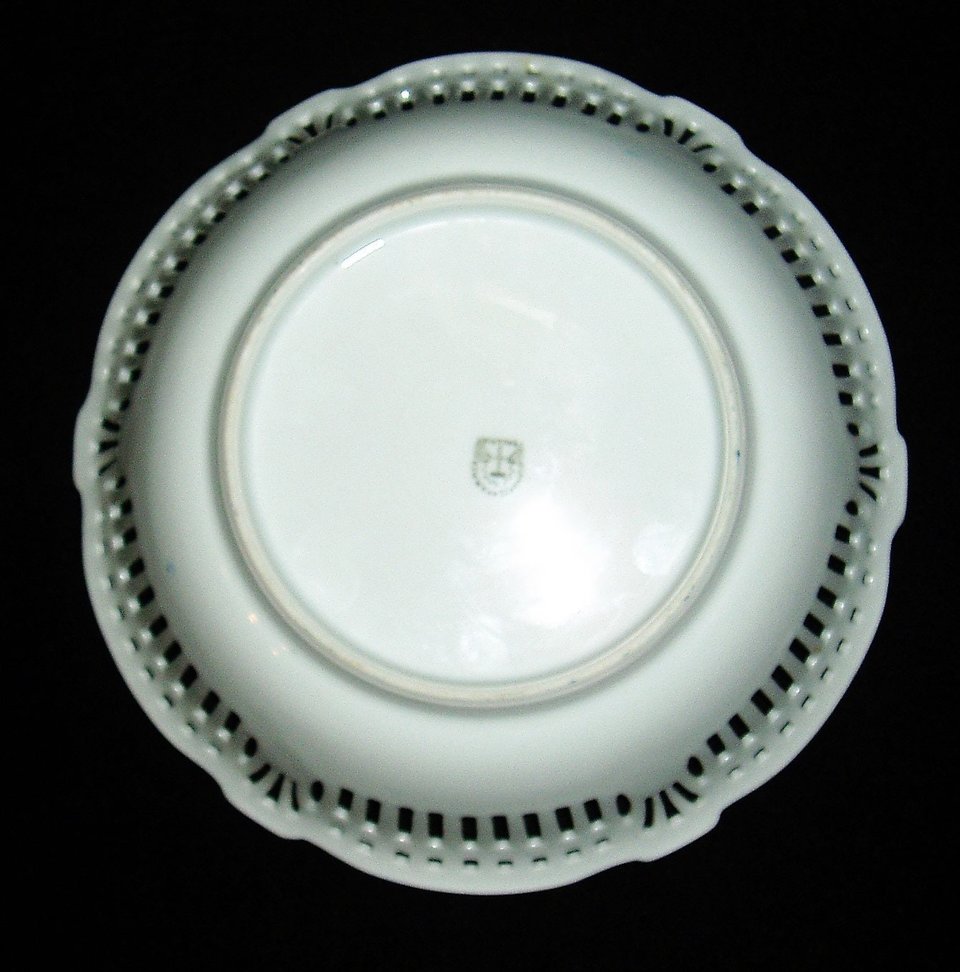 Schwarzenhammer Pierced Porcelain Bowl, Crane Heron Design