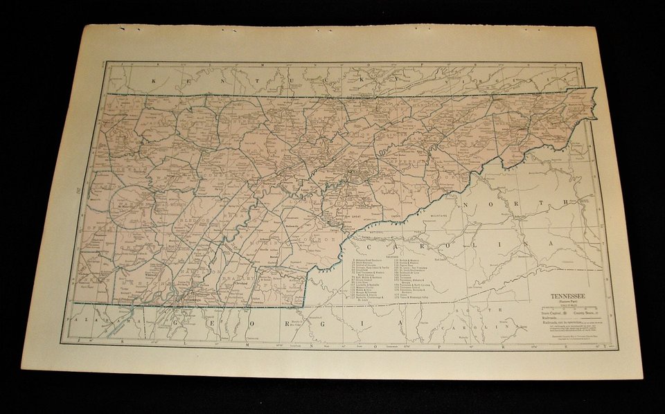 Map Page, Tennessee, 1932, Large 13.5" by 19.75" 2 Full Pages