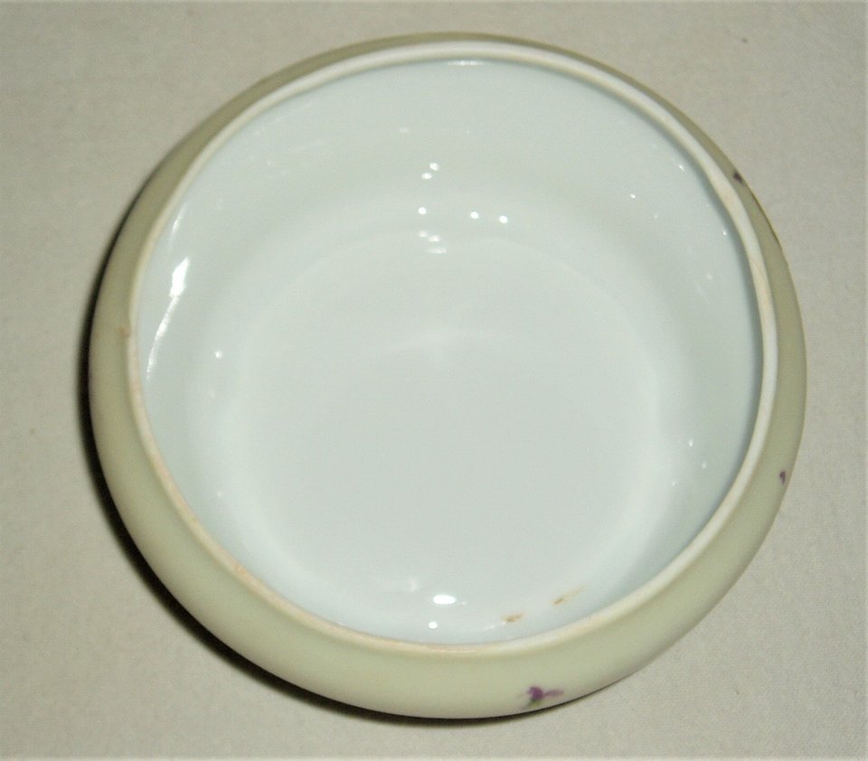PMF Tray and Covered Dish, Violets