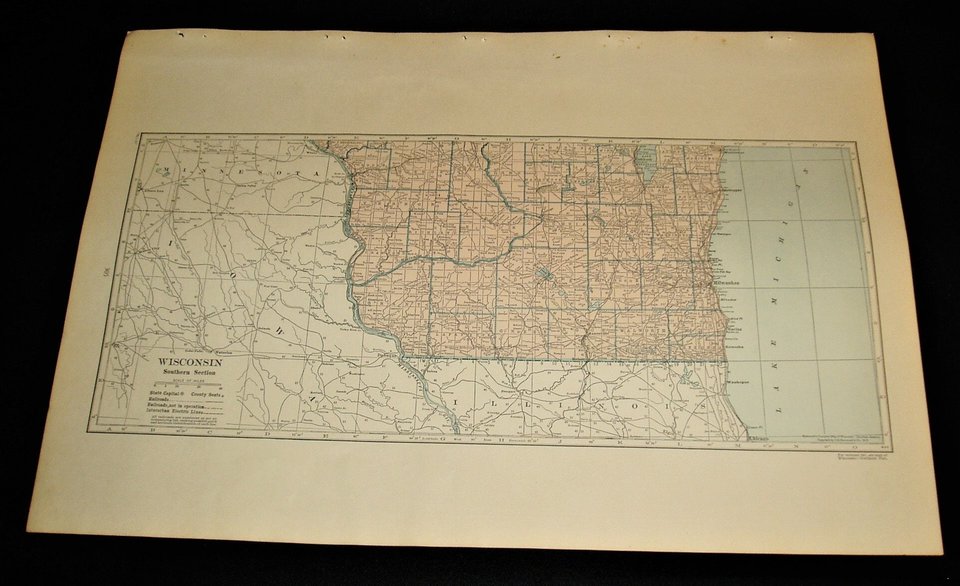 Map Page, Wisconsin, 1932, Large 13.5" by 19.75" 2 Full Pages