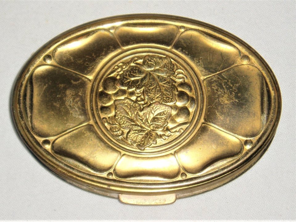 Vintage 5th Avenue Compact, Machined and Floral Brass