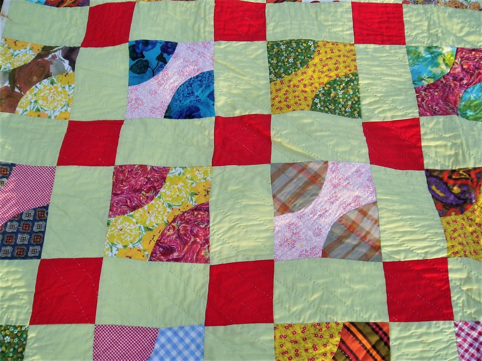 Vintage Quilt Handsewn Handstitched, Bow Tie Variation