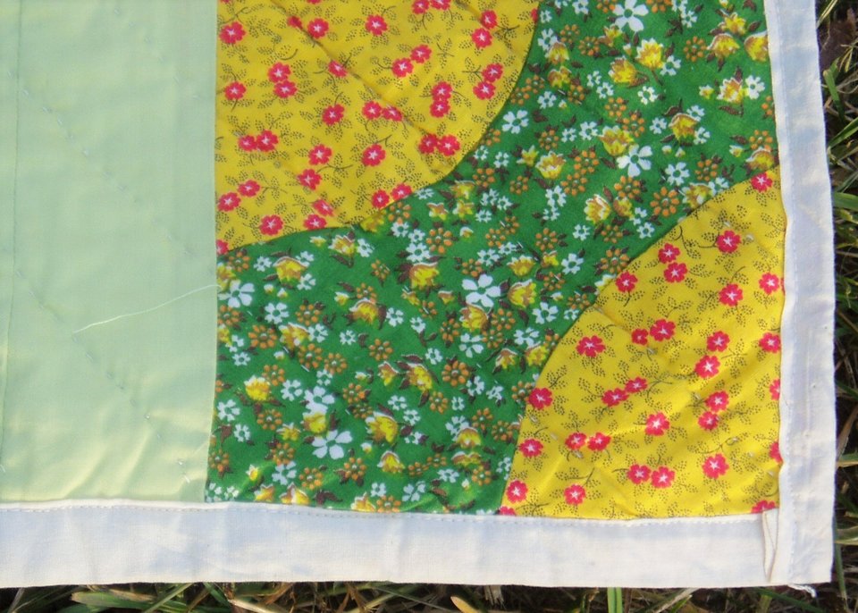Vintage Quilt Handsewn Handstitched, Bow Tie Variation