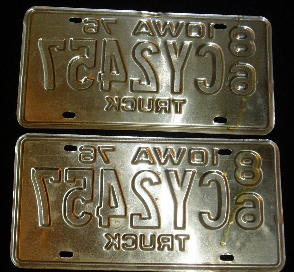 License Plates Matched Pair Iowa Truck 1976