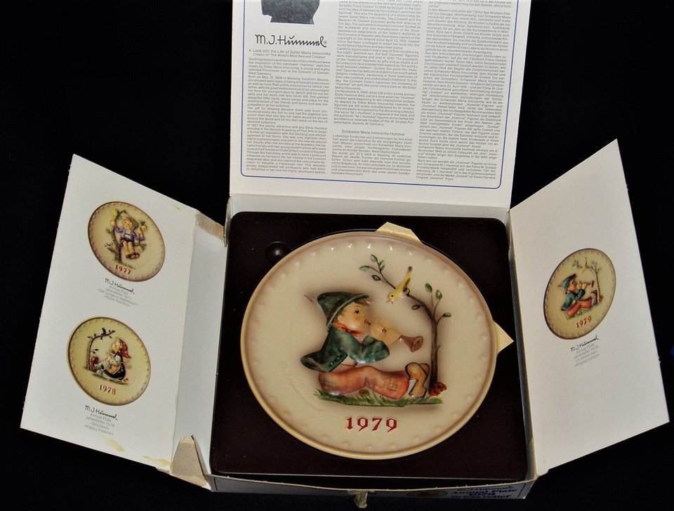 M. I. Hummel Plate, 1979 in bas relief