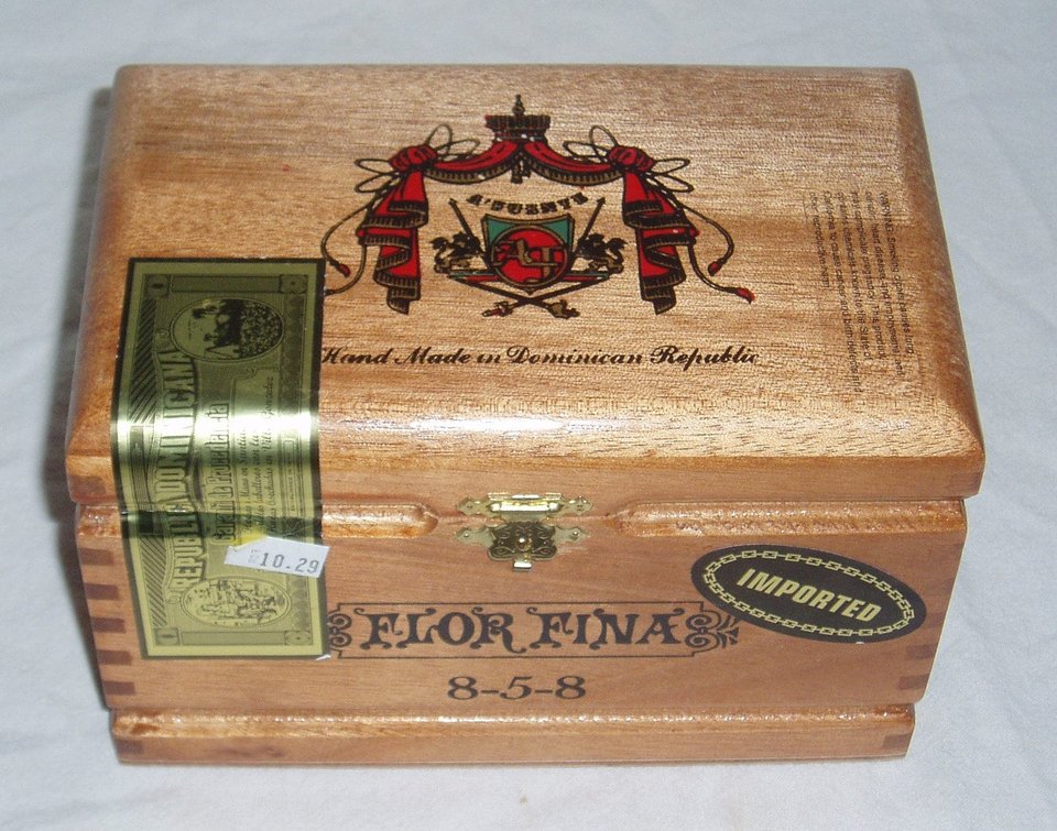 Vintage Wood Cigar Box, A. Fuentes Flor Fina 8-5-8