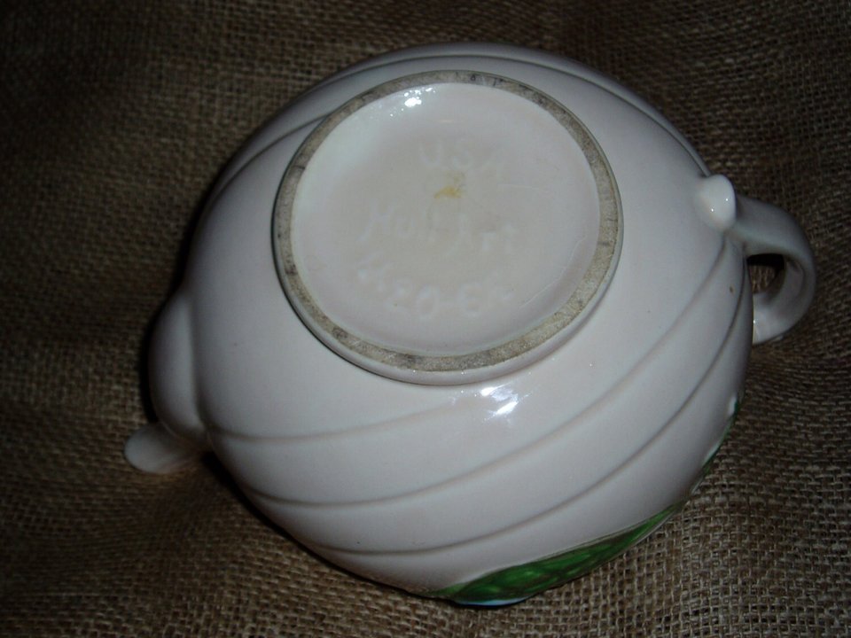 Hull Teapot, New Magnolia Pattern, H20 6-1/2