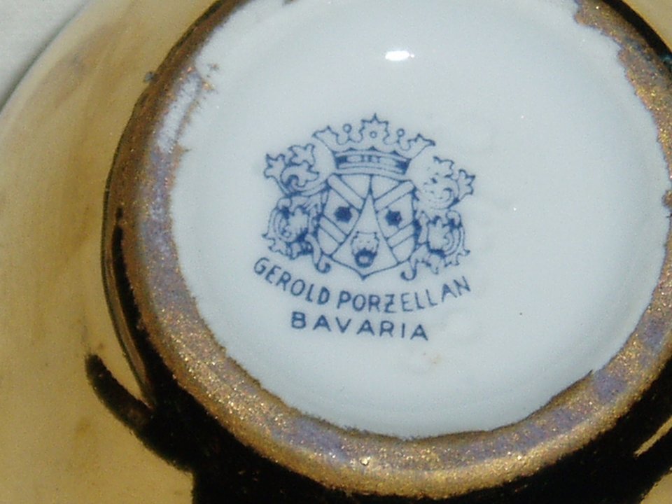 Gerold Porzellan Mini Vase, Gilded, Stuttgart