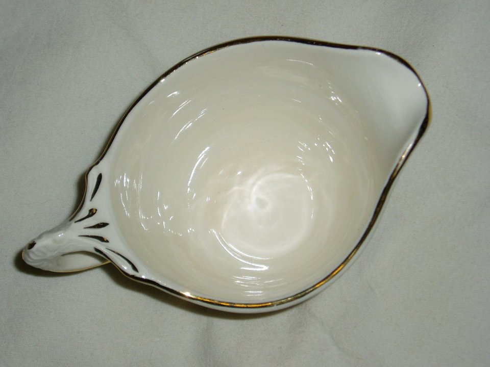 Crown Pottery CRP4, Creamer, Mint