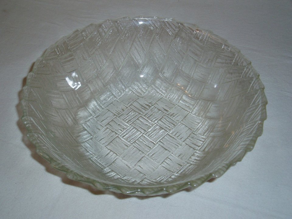 Large Berry or Serving Bowl, Basketweave