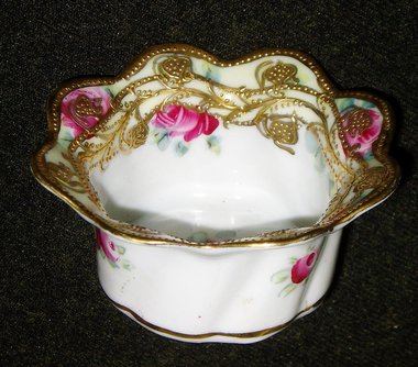 Ceramic Nut Cup, Gilded, Hand Painted
