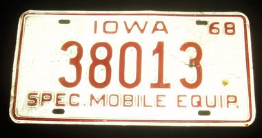 License Plate, Iowa 1968, Special Mobile Equipment, 38013
