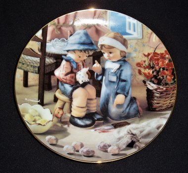 M. I. Hummel Plate, Tender Loving Care