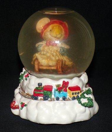 Ganz Little Cheesers Waterglobe White Christmas #05366
